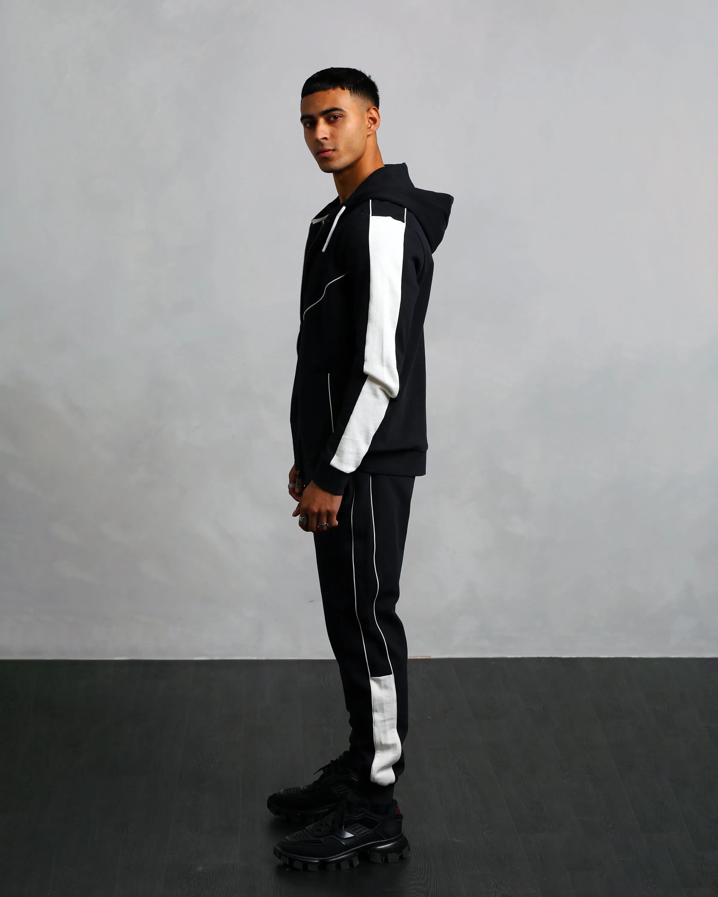 Studio A Clothing - Men's Black Panelled Jogger (Craig)